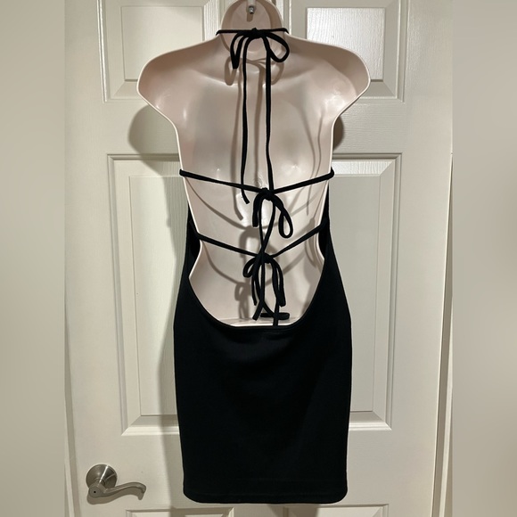 Shein Bae NWT…Woman size large open back halter dress US size 8-10 - Picture 5 of 13